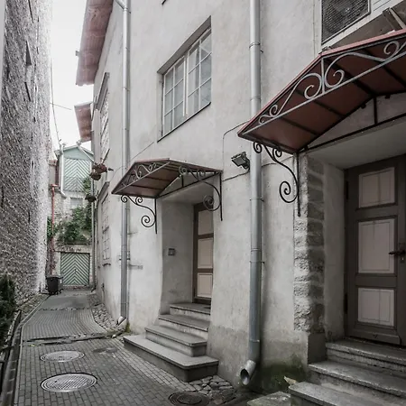 Medieval Old Town Gem With Sauna And Fireplace *